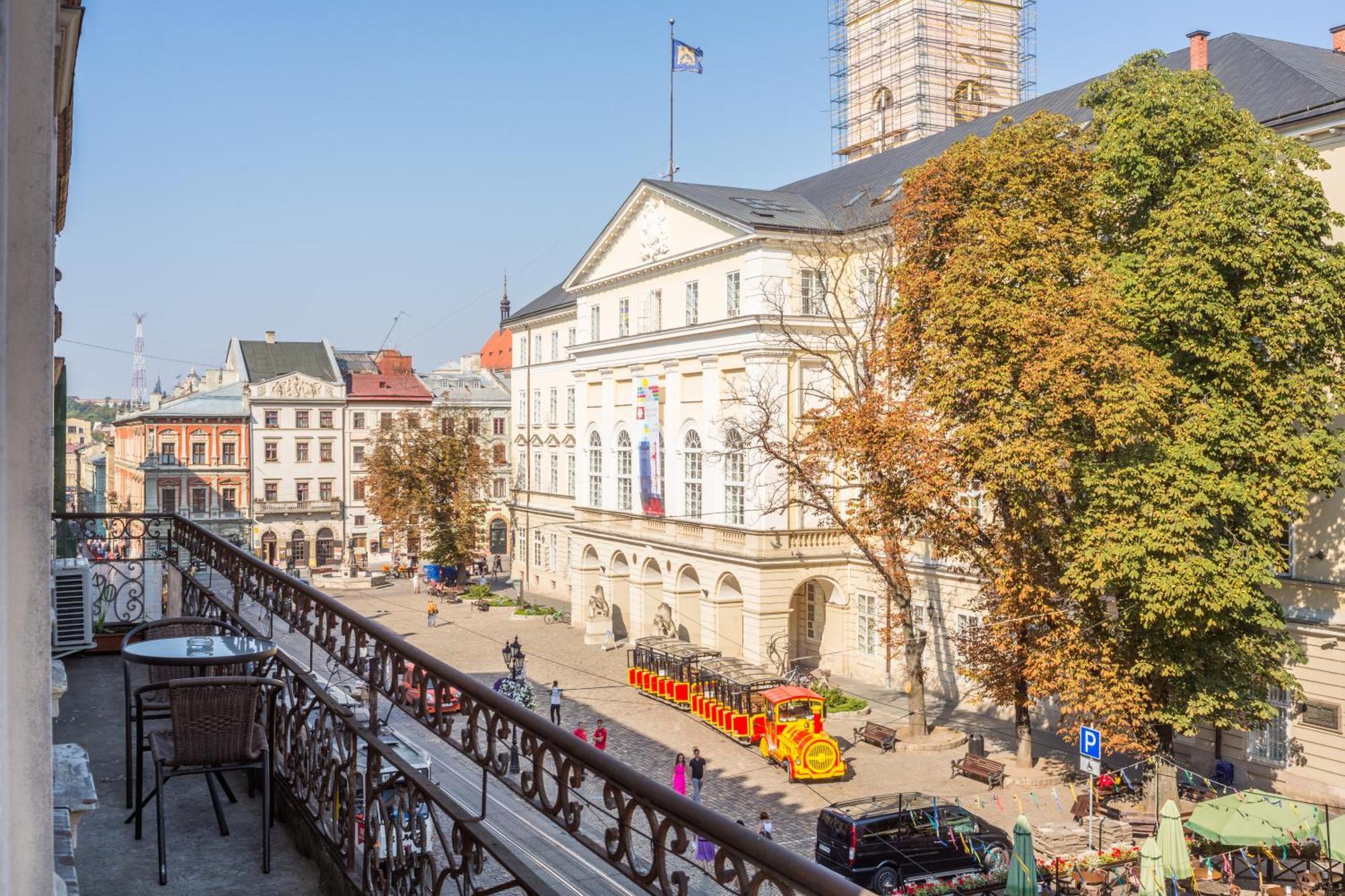 Lviv Apartments Kültér fotó